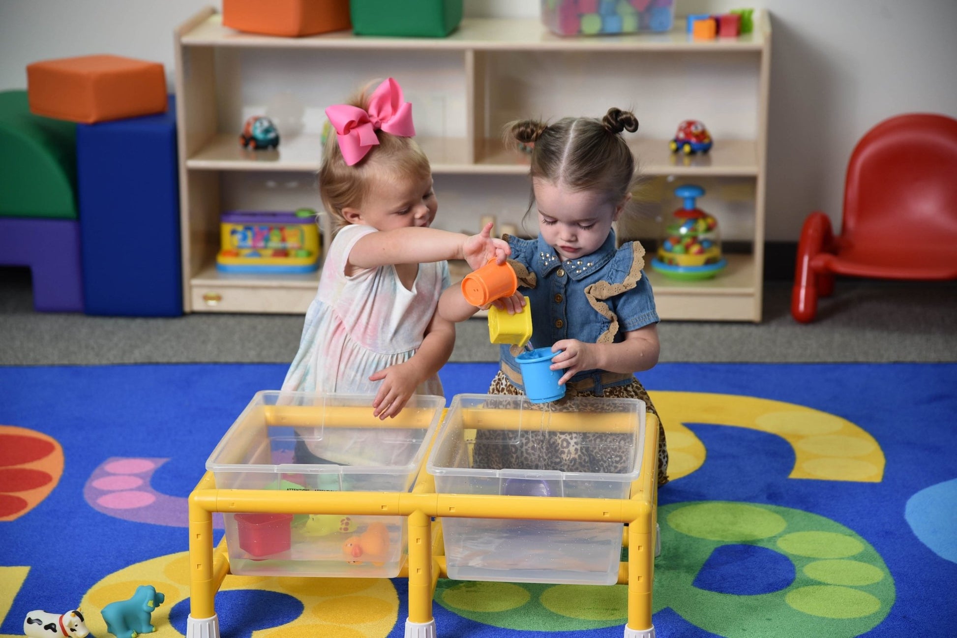 Children's Factory Mini Sensory Discovery Table - SchoolOutlet