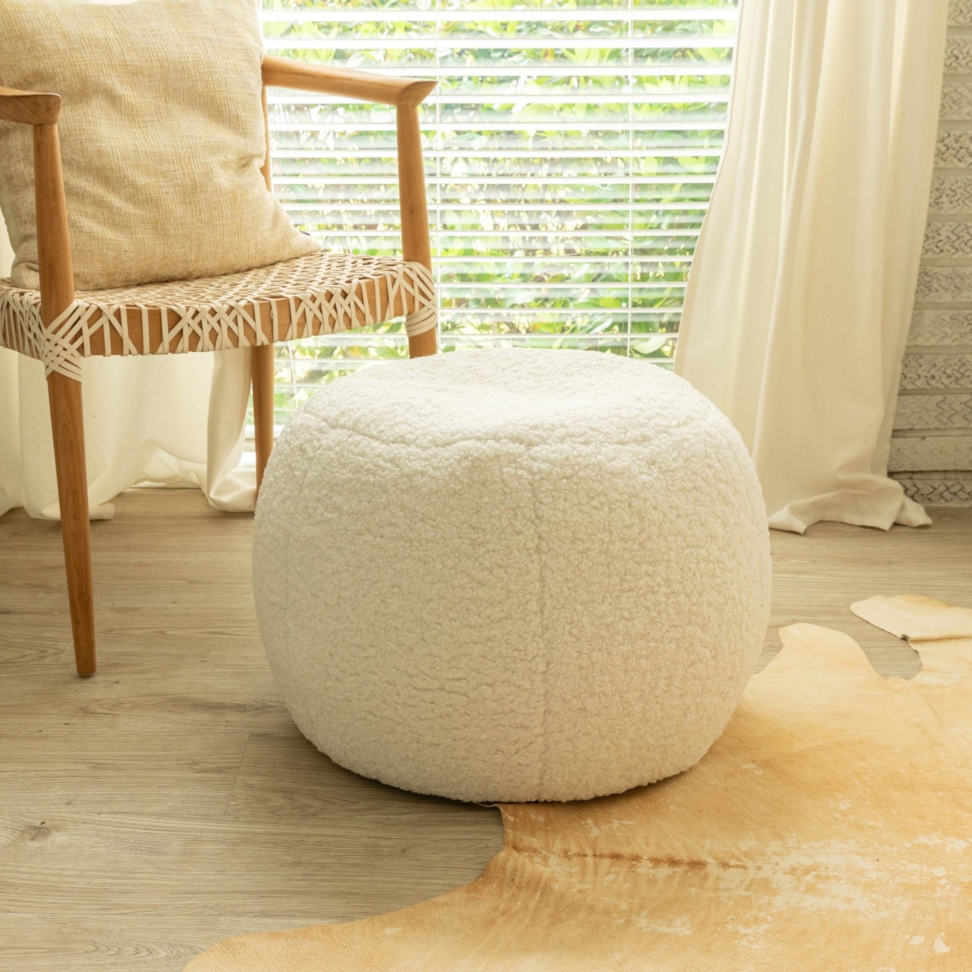 Jaxx Ellis Ottoman Shearling Faux - Lamb Plush Pouf for Modern Interior Design, small (19383) - SchoolOutlet