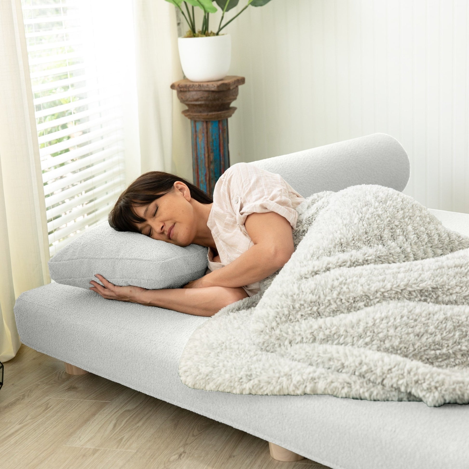 Jaxx Avida Daybed - Fold Out Queen Sleeper - Premium Boucle: Sleek and Modern Lounge for Relaxing and Overnight Guests (19436) - SchoolOutlet