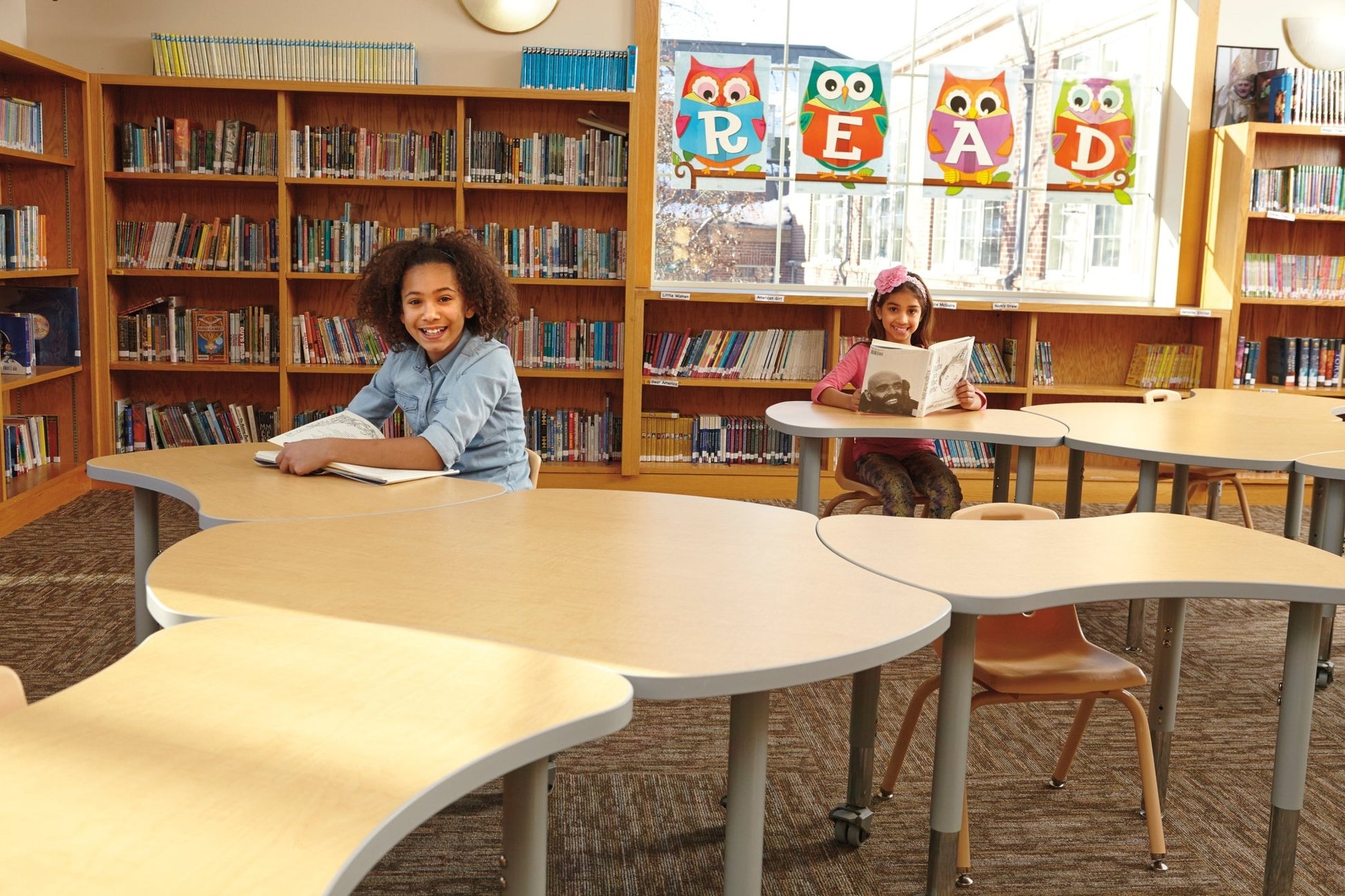 Berries Collaborative Hub Table - 44" X 47" - SchoolOutlet