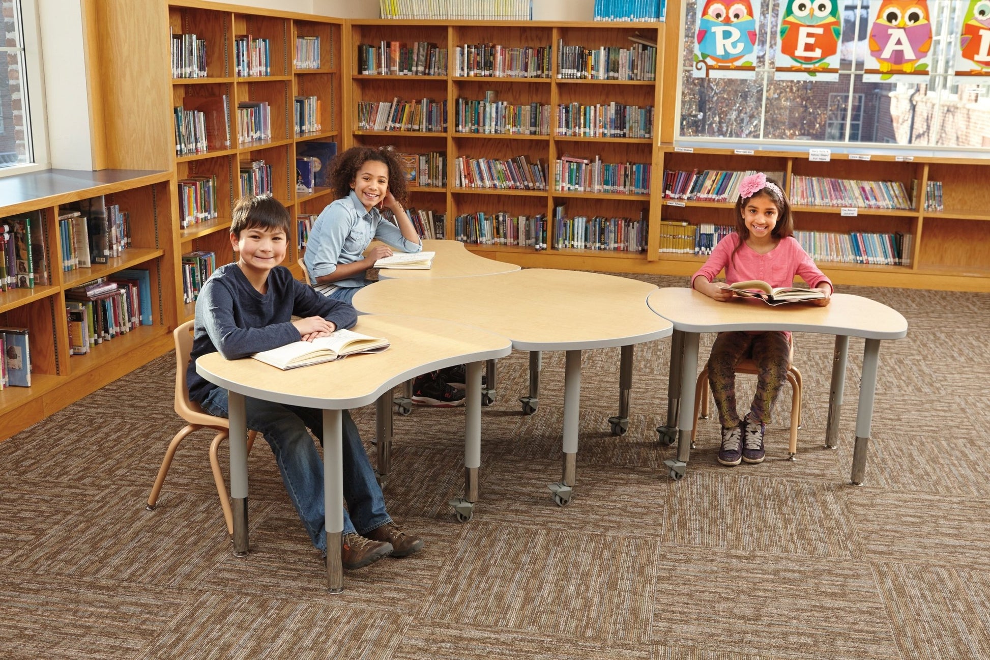 Berries Collaborative Hub Table - 44" X 47" - SchoolOutlet