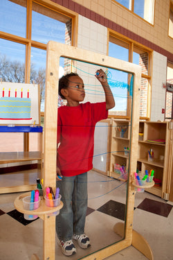 Jonti-Craft See Thru Easel (Jonti-Craft JON-0640JC)